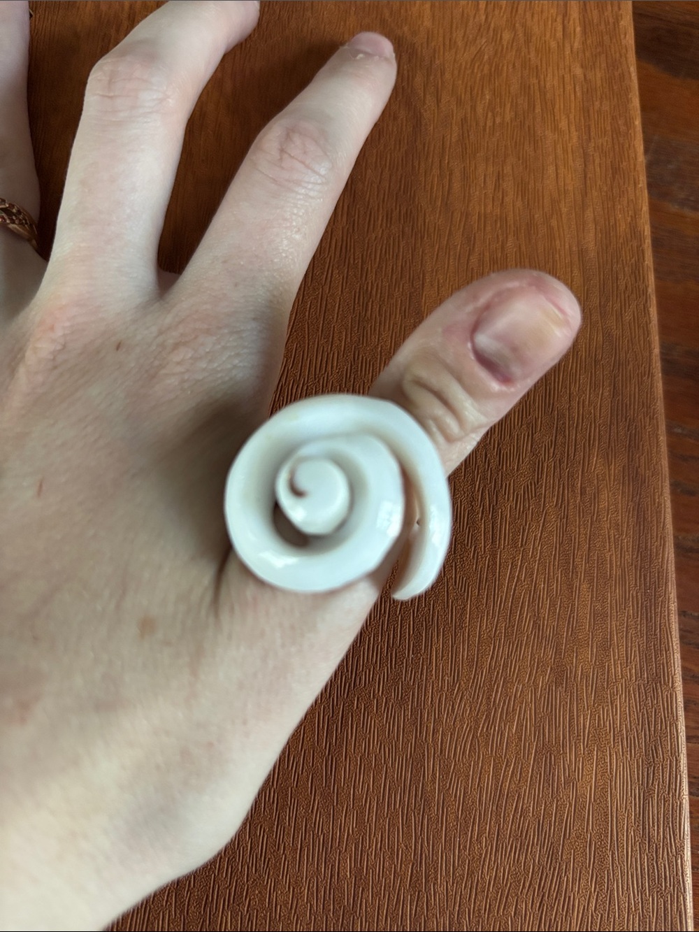 White Ceramic Ice Cream Cone Ring with Brown Cone Detail - Picture 3 of 3